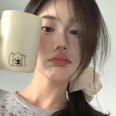 银色薄雾